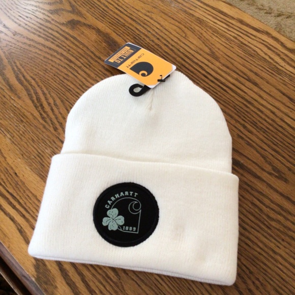 Carhartt Knit Shamrock Patch Beanie in Cream Combo OS NWT - Picture 2 of 4